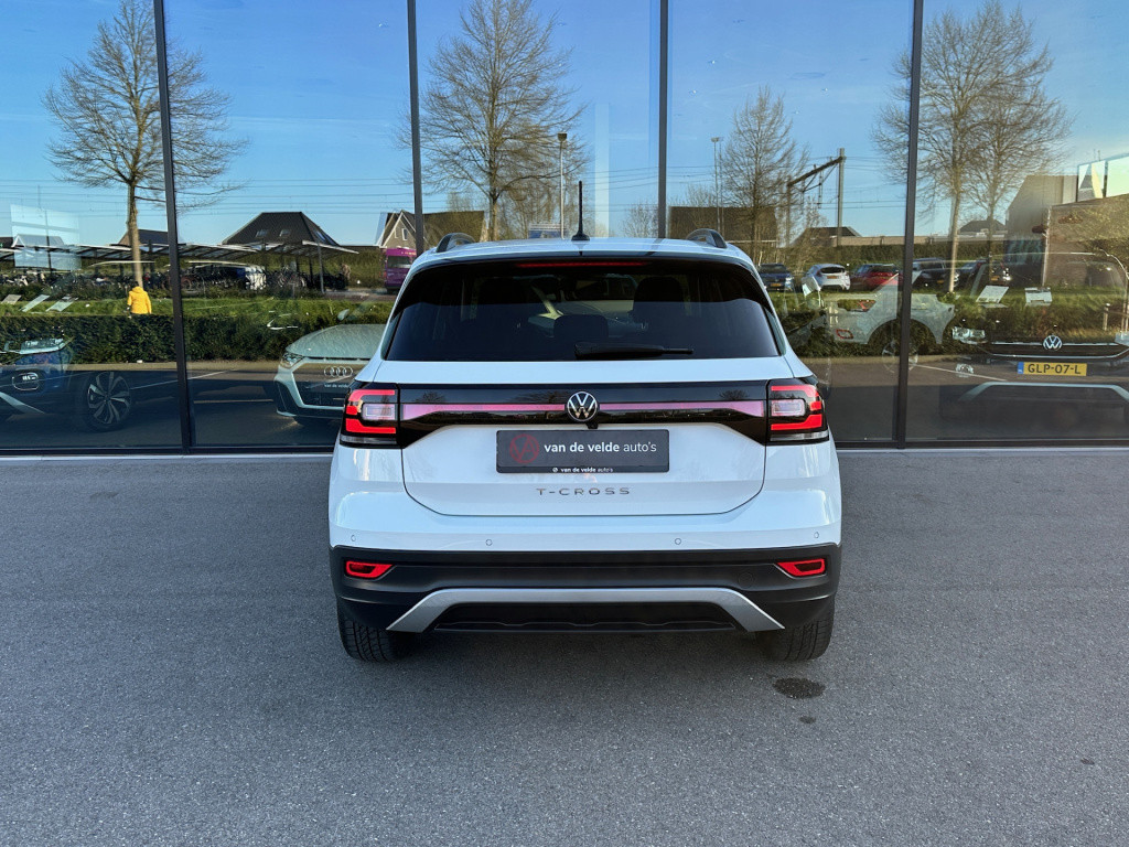 Volkswagen T-cross 1.0 tsi dsg active | led | camera | carplay | rijklaar i