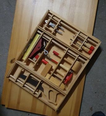 Houten gereedschapskoffer (speelgoed)