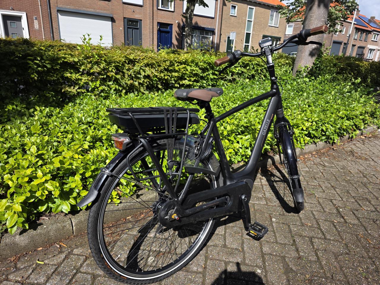 Gazelle Orange elektrische heren fiets met Bosch middenmotor en 500wh accu