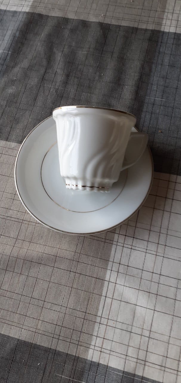 Koffiekopjes en schoteltjes, gebaksbordjes