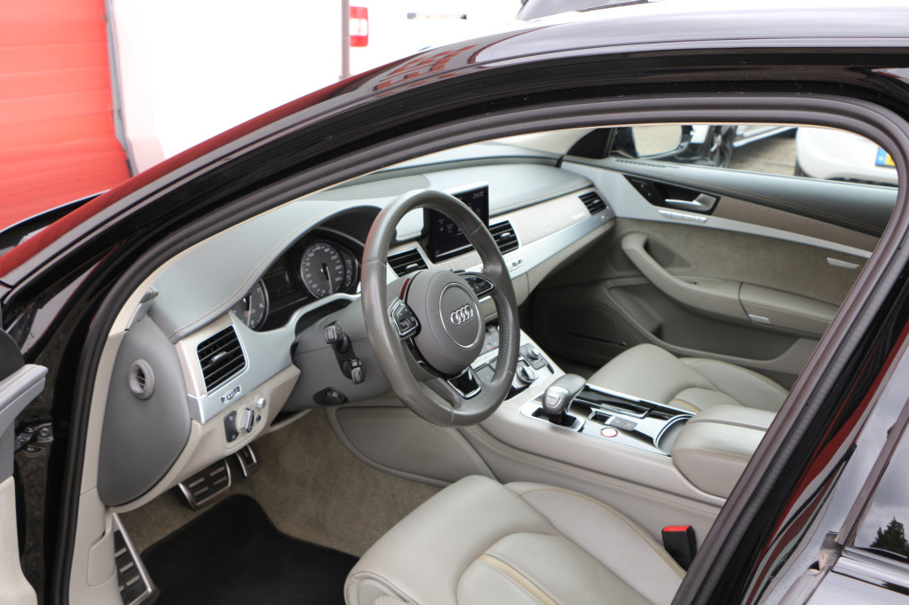 Audi S8 4.0 tfsi s8 plus quattro *keramisch *design selection