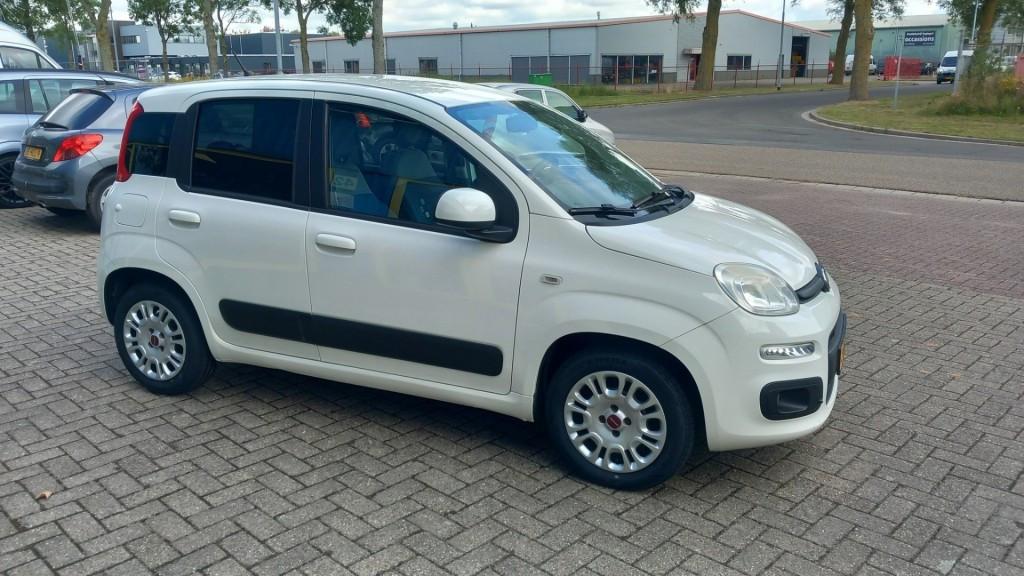 Fiat Panda 0.9 TwinAir Lounge 5drs bj:2013 airco 110.000km i.z.g.st