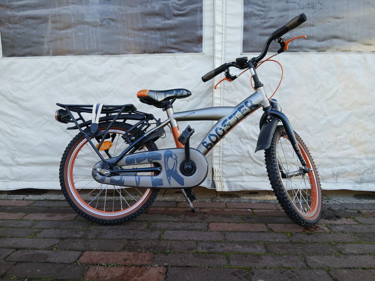 Nette kinderfiets Loekie Booster 18 inch