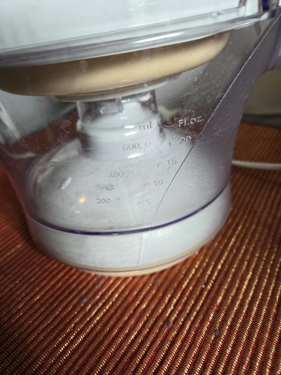 Citruspers Philips Cucina 600ml met regelbare sap/vruchtvlees opening.