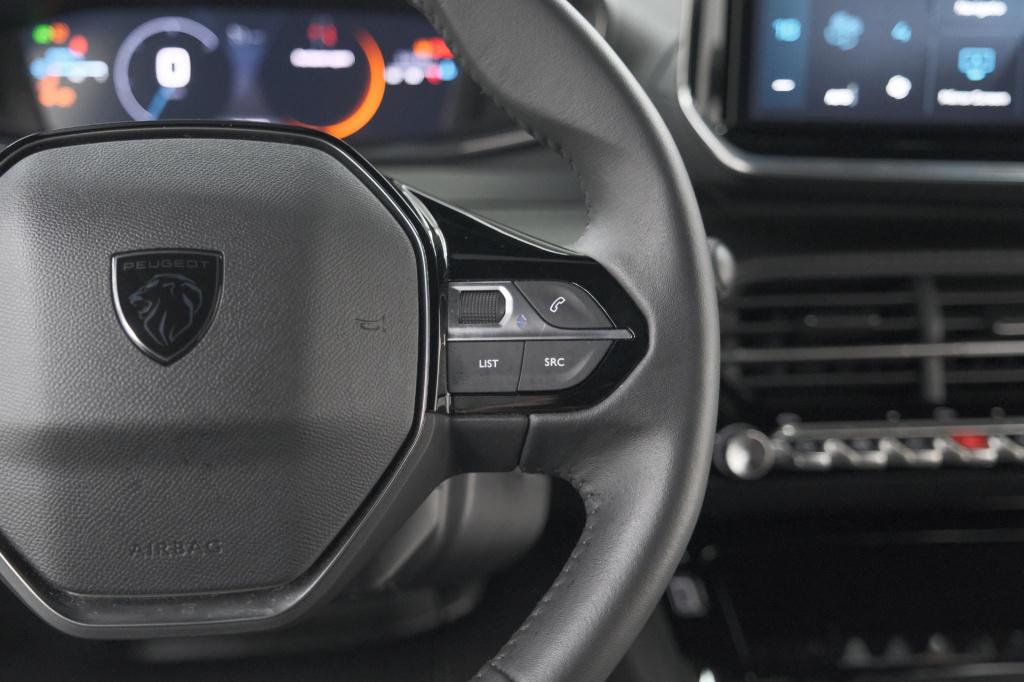 Peugeot 2008 puretech 100 allure | camera | navigatie | parkeersensoren | a