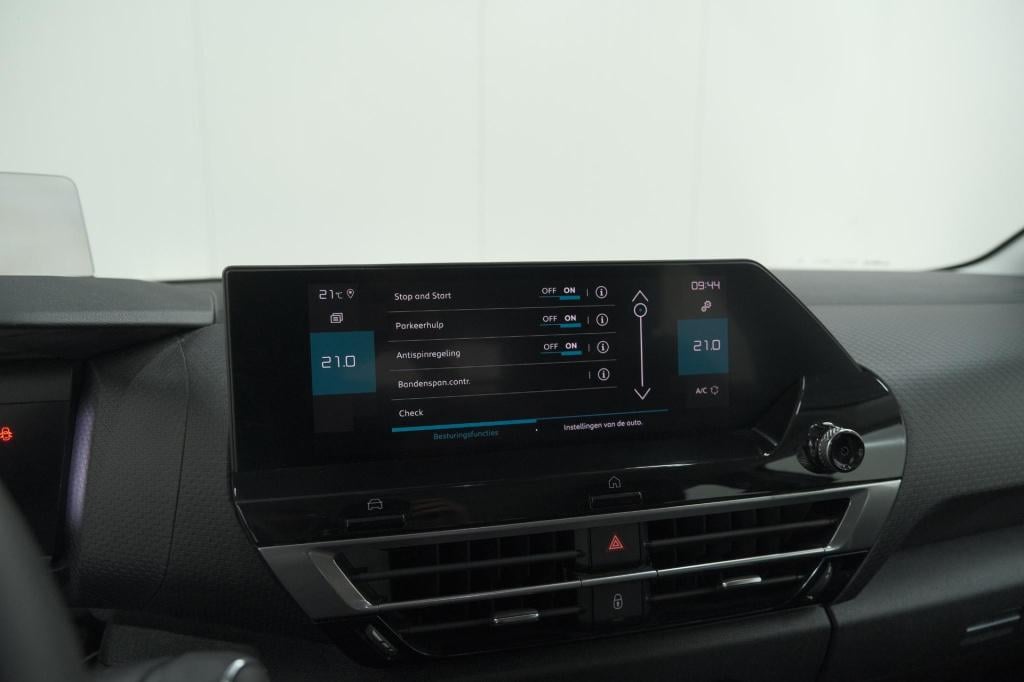 Citroen C4 puretech 130 feel pack | head-up display | camera | navigatie | 
