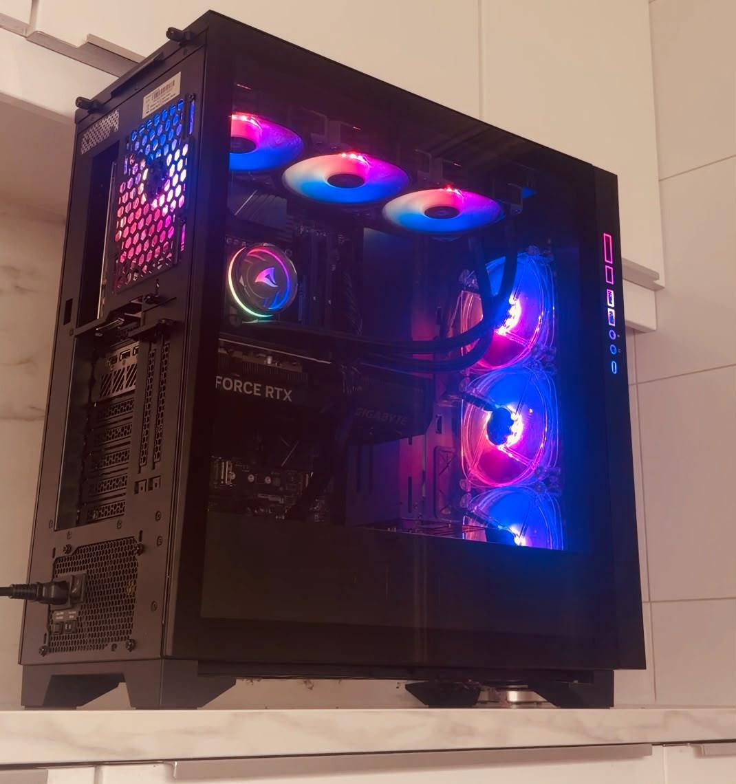 High-End Gaming PC | i7 14700KF • RTX 4070 • 32GB DDR5 • 2TB SSD