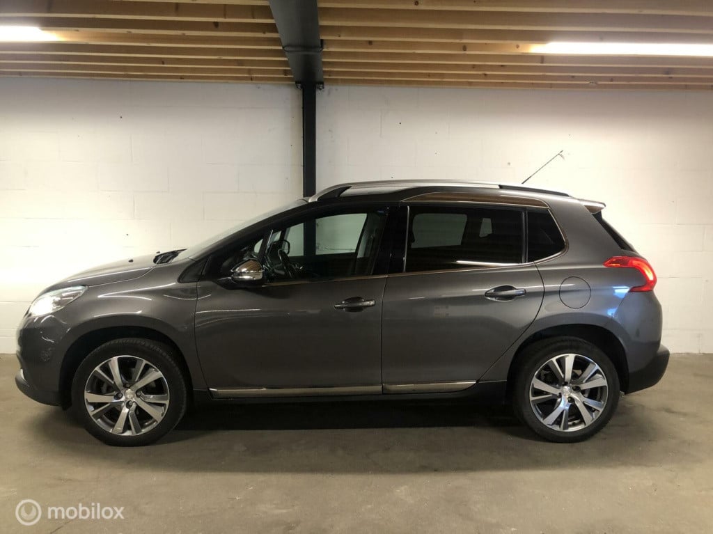 Peugeot 2008 1.2 puretech allure
