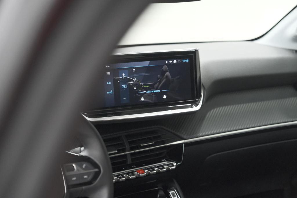 Peugeot 208 puretech 100 allure | camera | navigatie | parkeersensoren | ap