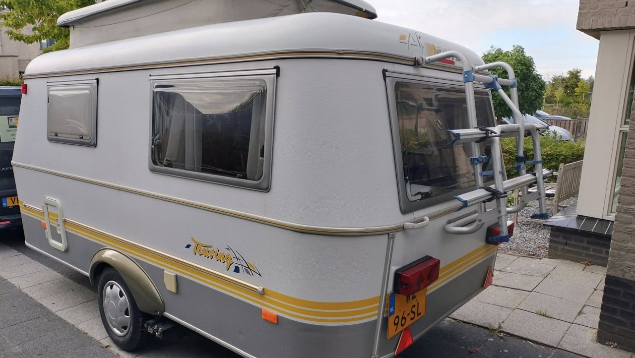 Eriba Touring (2001) met voortent en mover!
