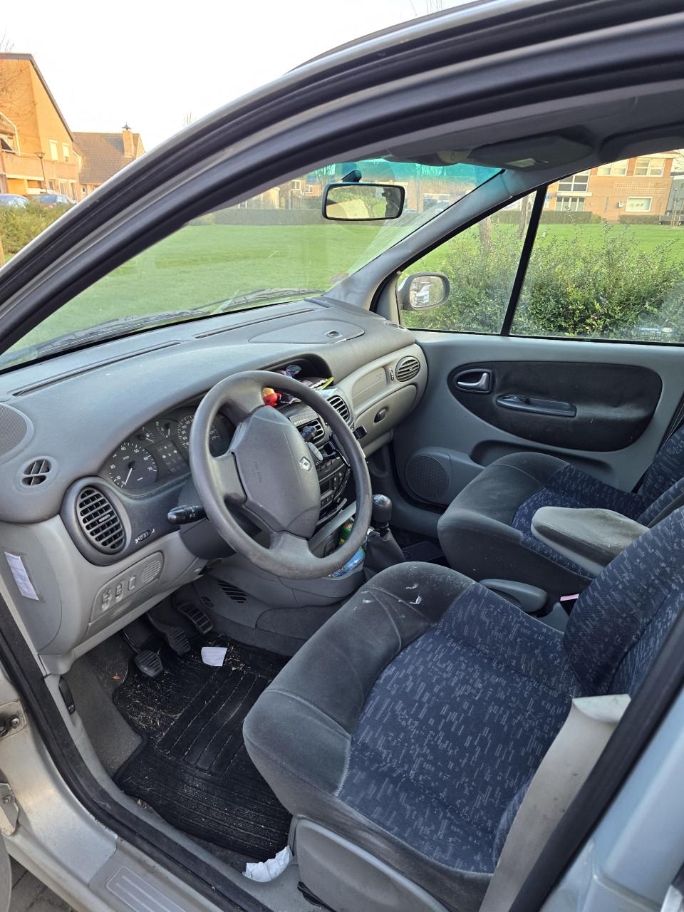 Renault Scenic 1.6 16v 2002 Grijs