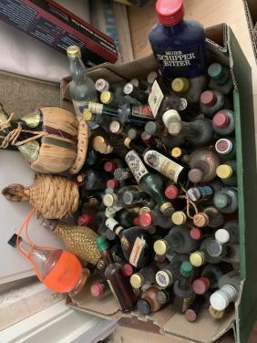 Flesjes voor decoratie of verzameling.