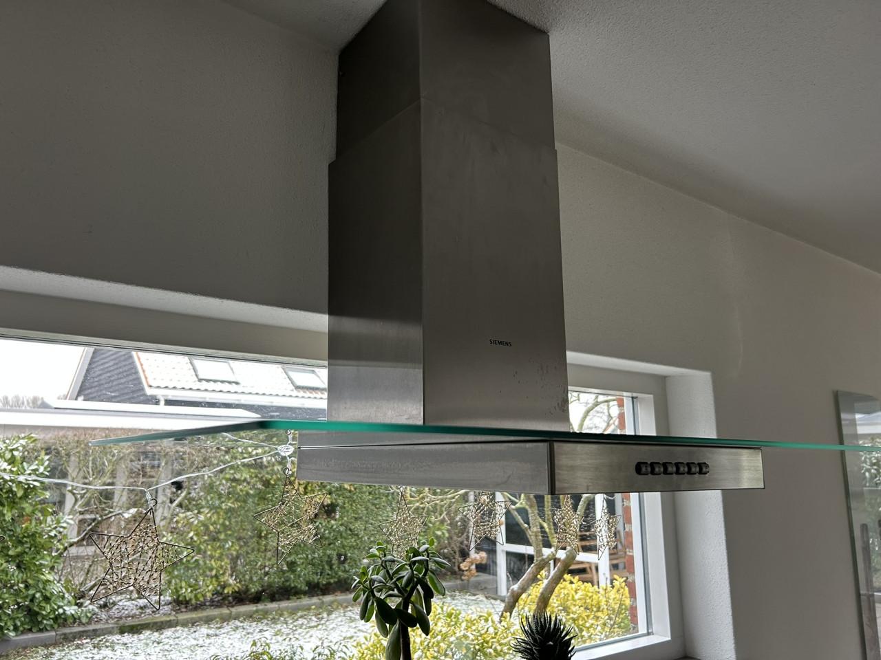 Afzuigkap (Siemens), wandmodel