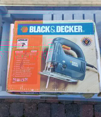 Decoupeer zaagmachine