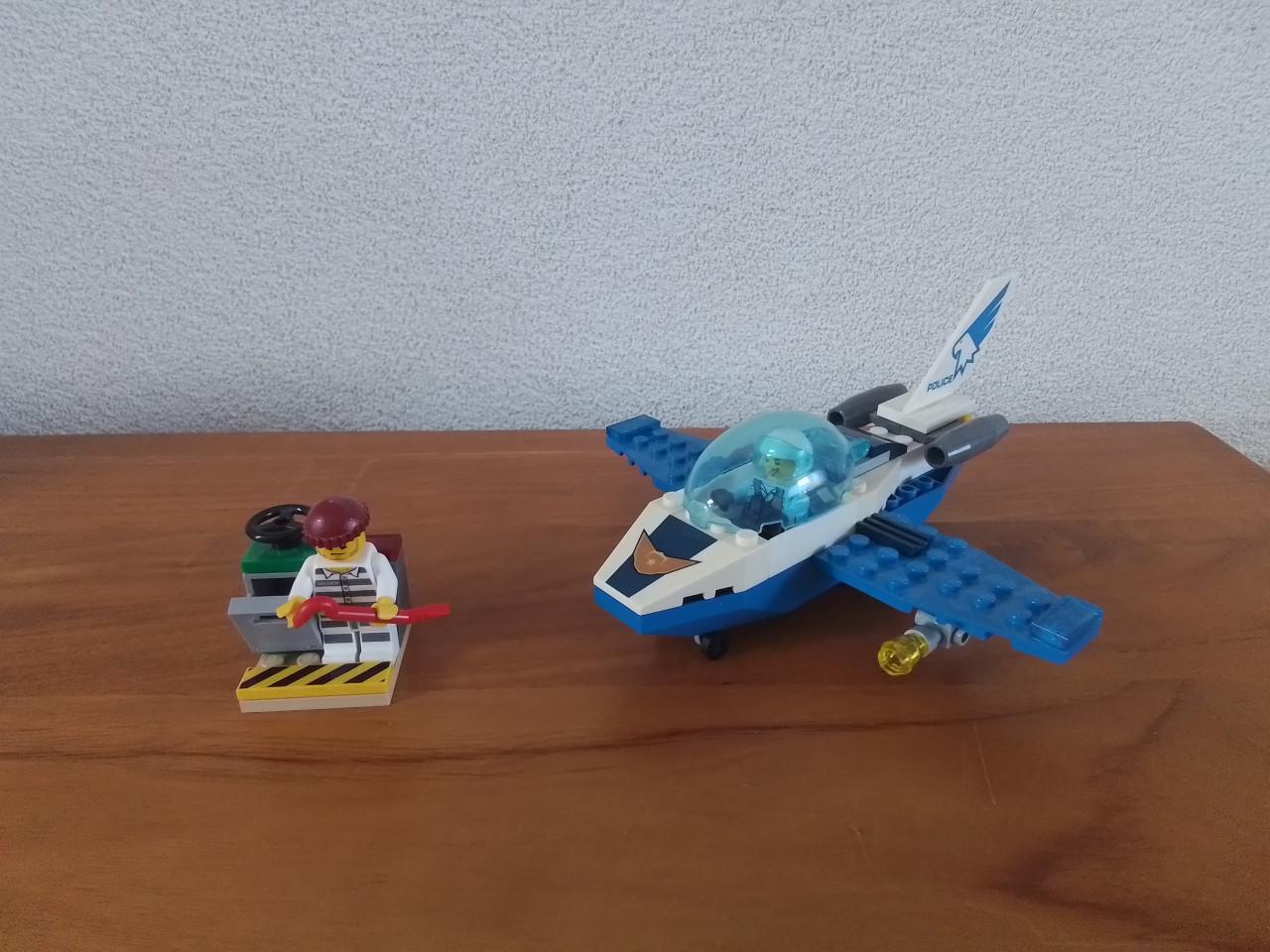 Lego City luchtpolitie vliegtuigpatrouille 60206