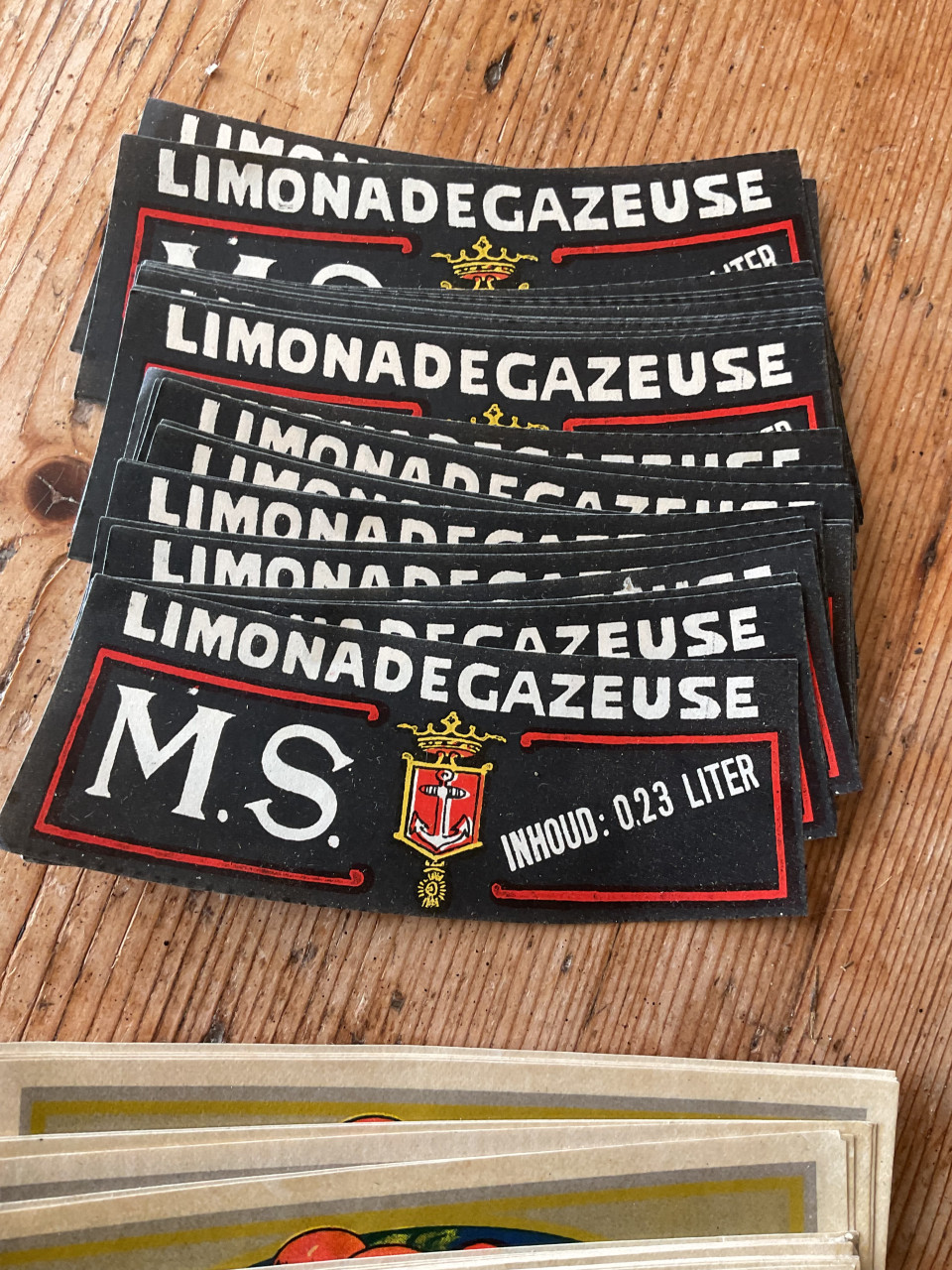 Oude etiketten limonadefabriek Hoofdplaat