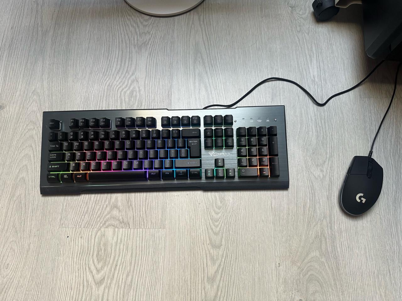 CompleteSet/GamingPC/Corei7/12GBram/Windows11/