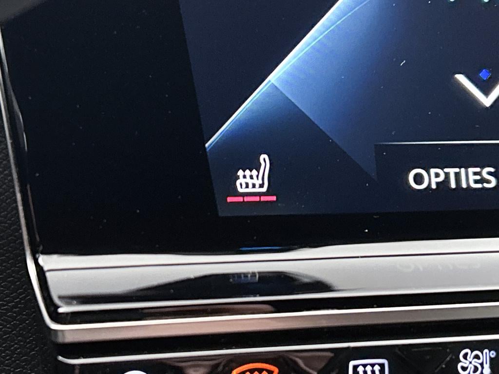 Ds Ds 7 crossback e-tense 300pk 4x4 automaat louvre | leder | adaptive crui