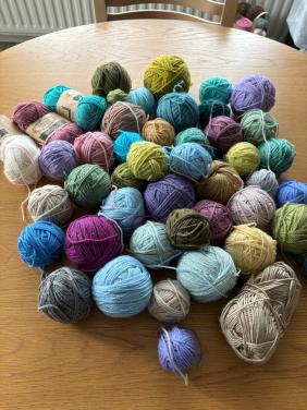 Bolletjes acryl en katoen/ acryl