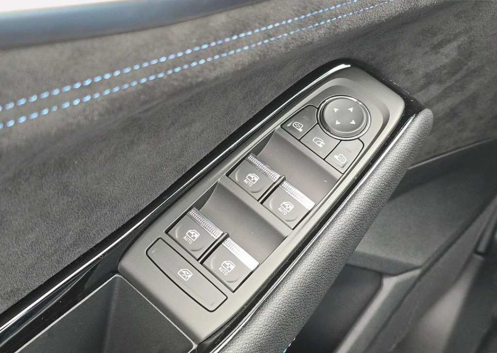 Renault Austral 1.2 e-tech full hybrid 200 iconic esprit alpine - nieuw mod