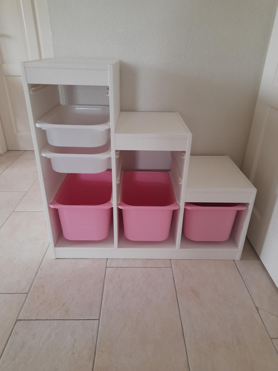 Trofast kast met bakken ( in goede staat )