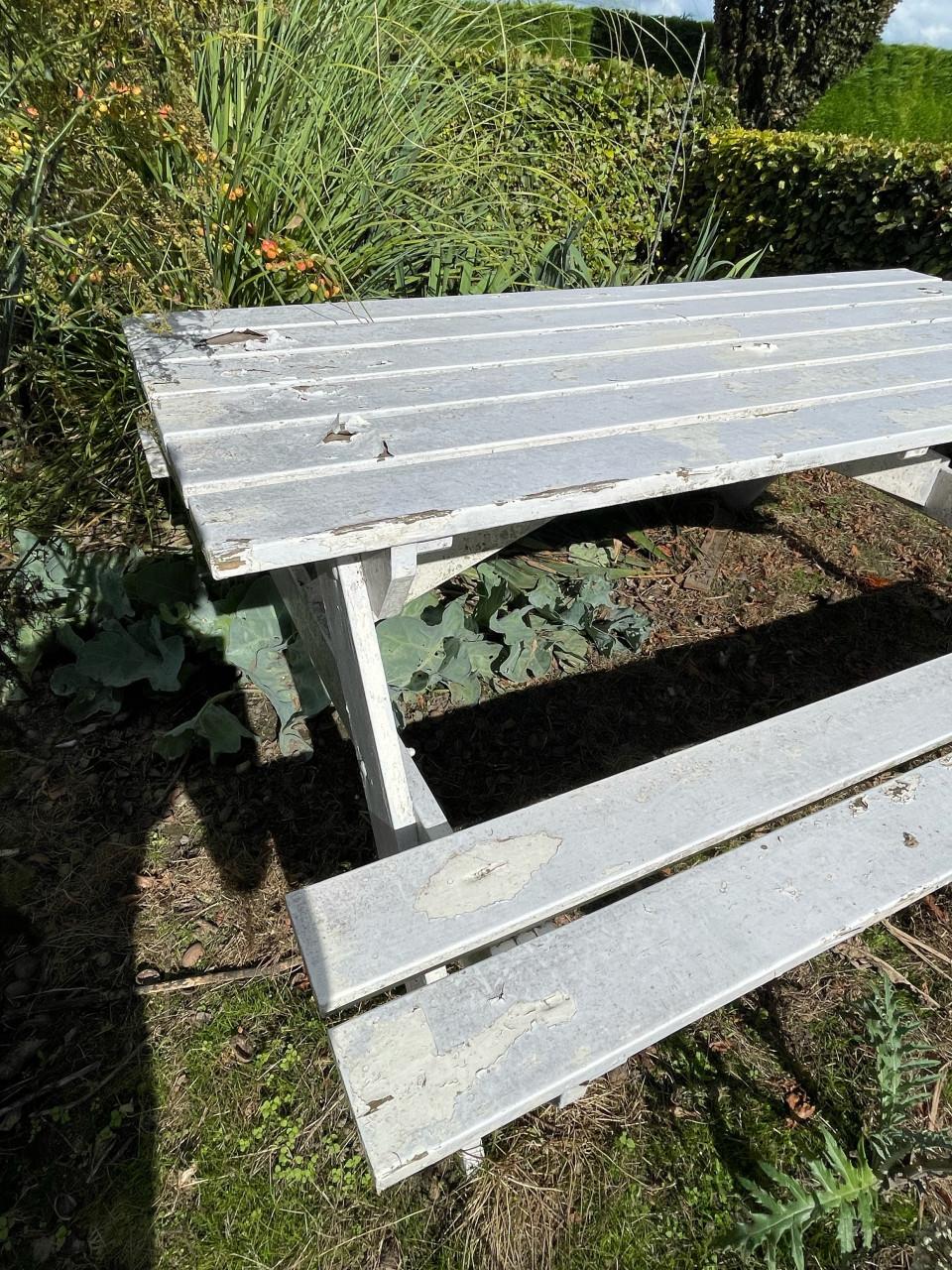 Picknicktafel. GRATIS
