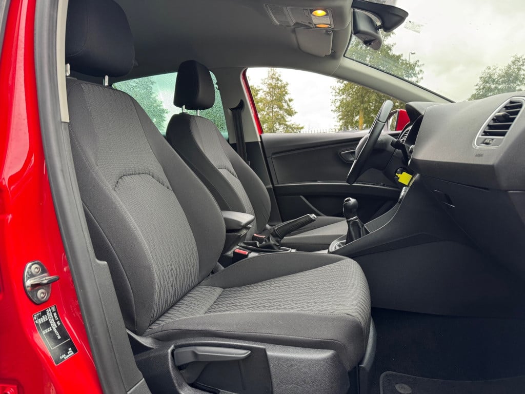 Seat Leon 1.2 tsi style * cruise control * navigatie * clima * pdc 2x