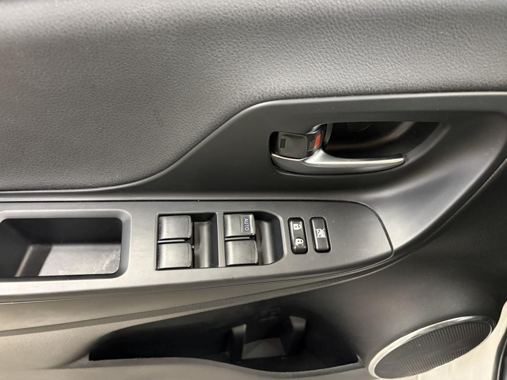 Toyota Yaris 1.5 hybrid y20 edition | cruise control | camera | clima
