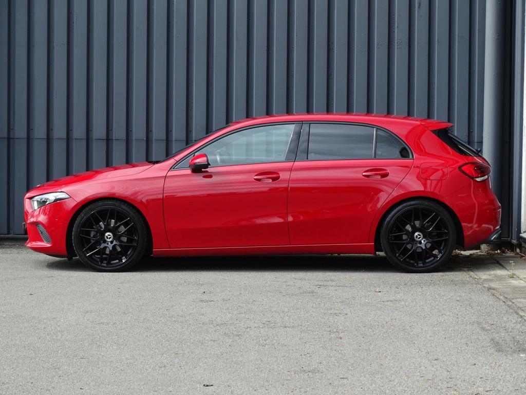 Mercedes-Benz A-Klasse 200 business solution plus upgrade | camera | led | 