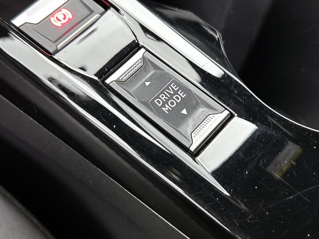 Peugeot 2008 130 pk automaat allure pack | rijklaar | camera | adaptive cru