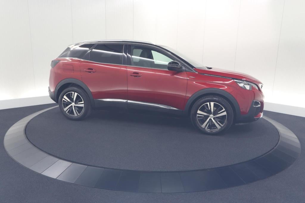 Peugeot 3008 puretech 130 eat6 gt | allseason banden | trekhaak | panoramad