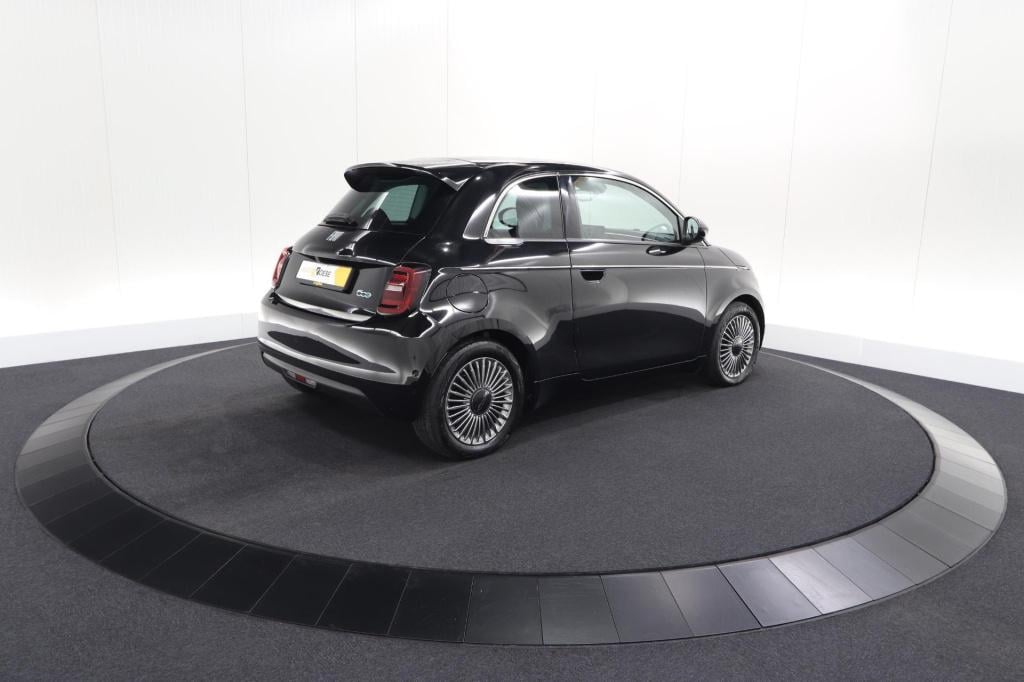 Fiat 500 icon 42 kwh | soh 95,7% | convenience pack | camera | dodehoekdete