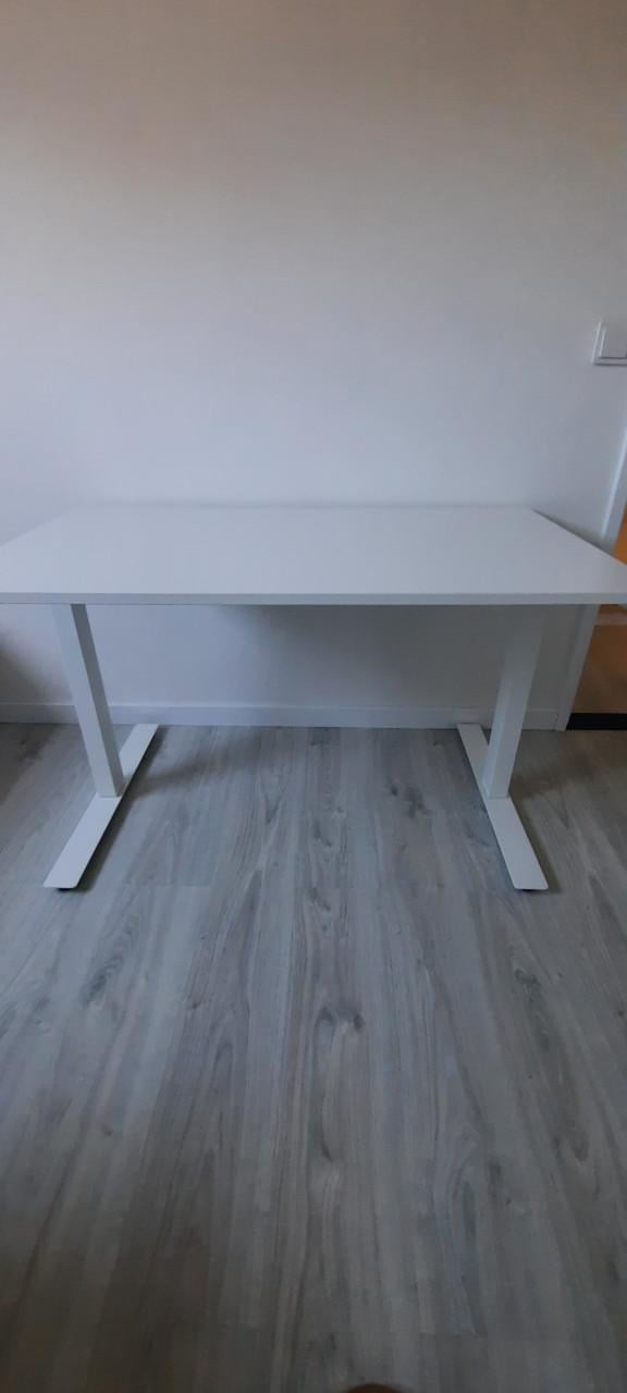 Ikea Trotten zit/sta bureau (handmatig in hoogte verstelbaar)