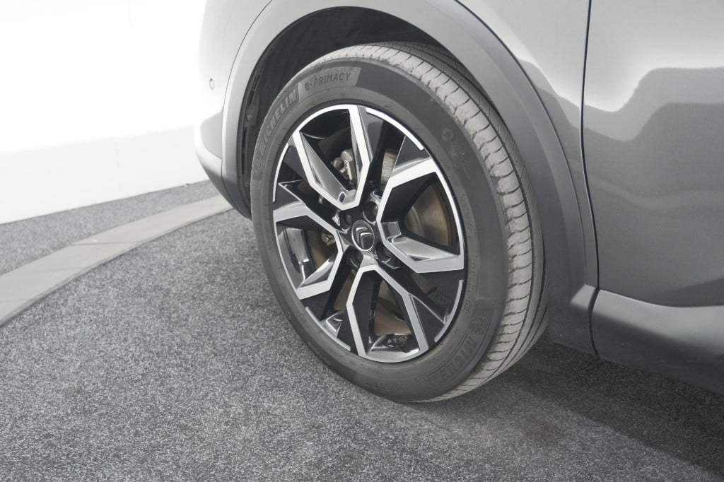 Citroen Ë-c4 shine 50 kwh | camera | pack winter | apple carplay | navigati