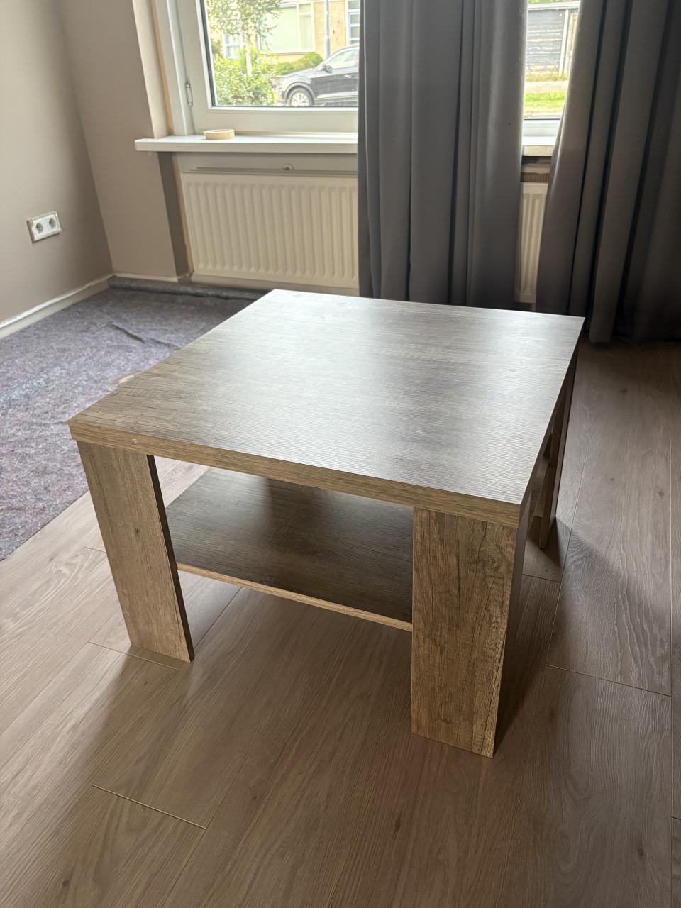 2 dezelfde salontafels
