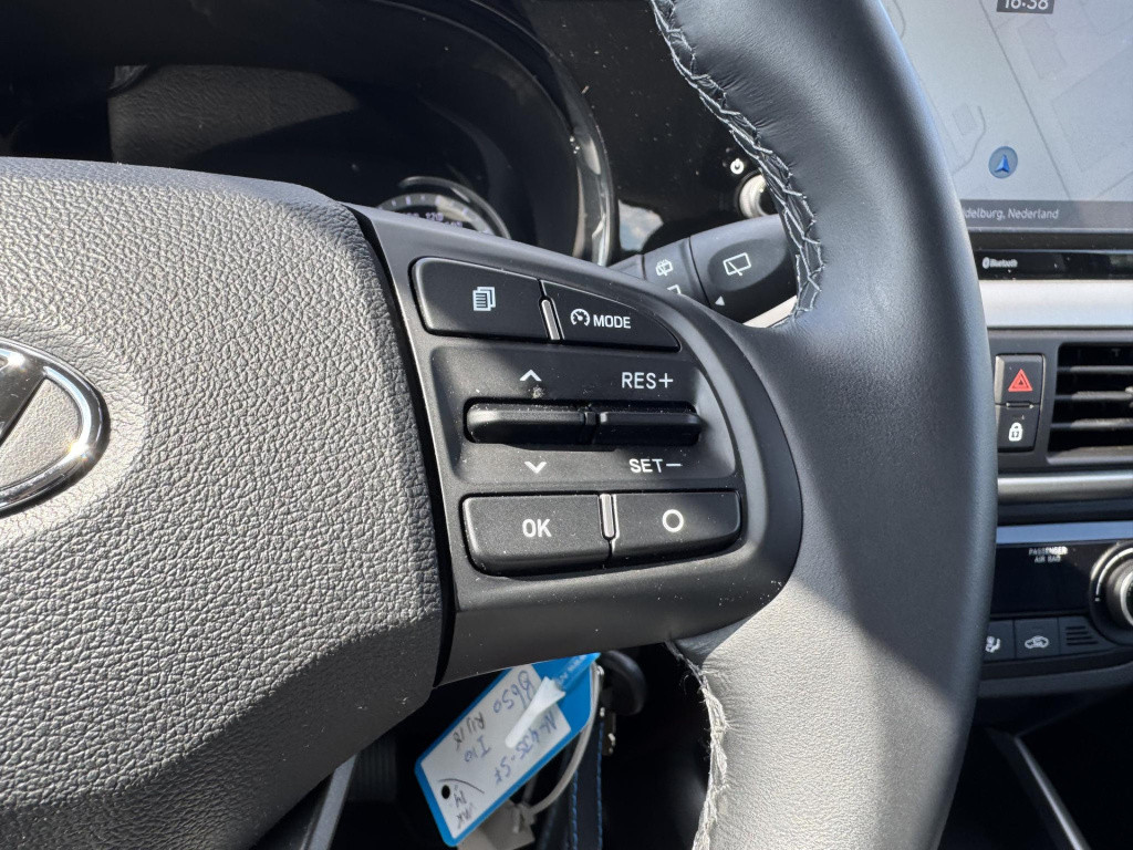 Hyundai I 10 1.0 premium | navigatie | camera | cruise & climate control | 