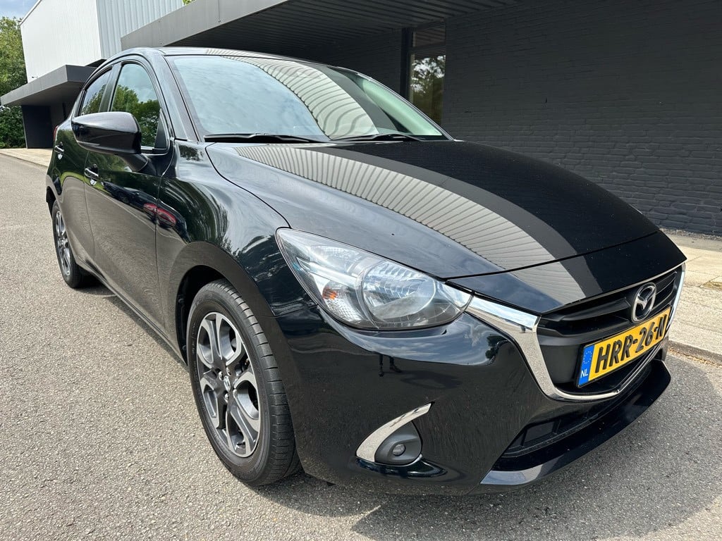 Mazda 2 1.5 skyactive - gt // cruise, navi, stoelverwarming //