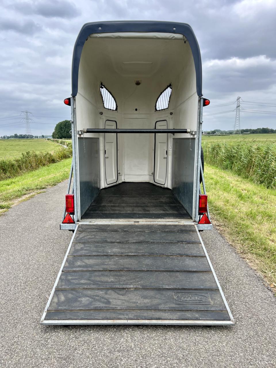 Polyester 1,5 paards Atec Olympialine met alubicomp bodem