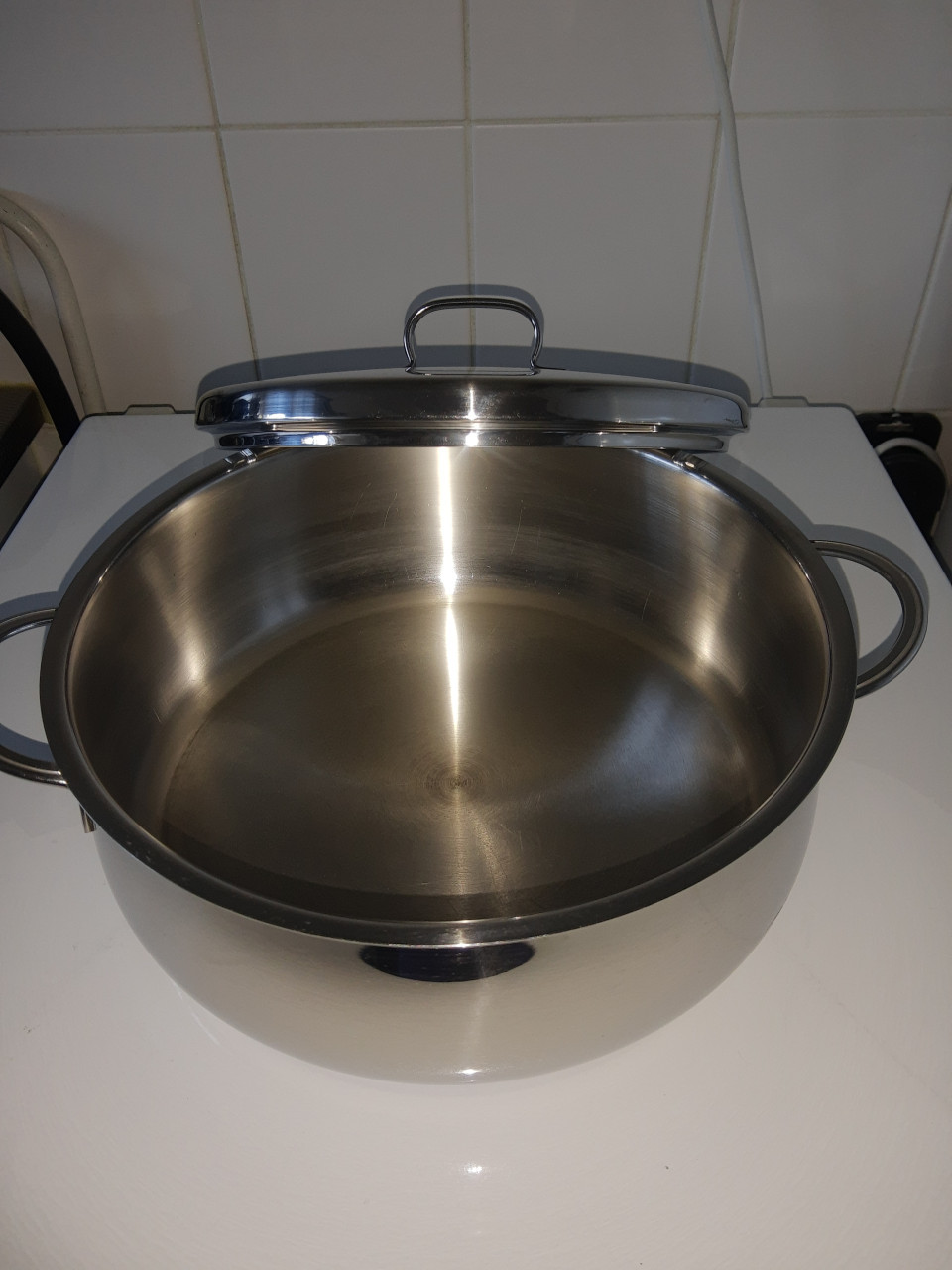 Fissler (soep) pan  2,5 /  3 liter      10 euro