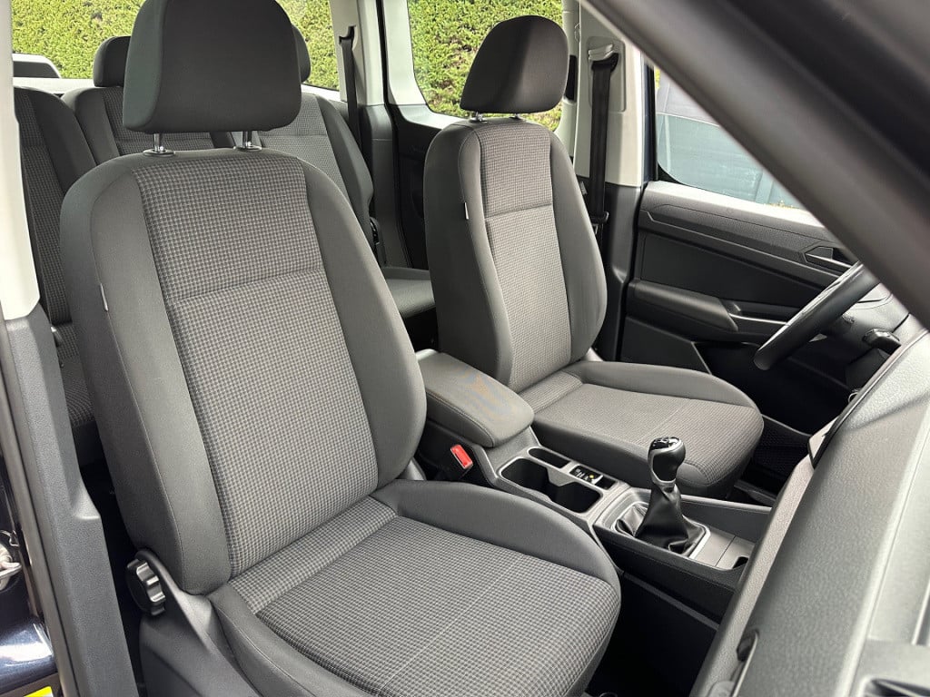 Volkswagen Caddy 1.5 tsi 5-persoons | navi | led | camera | cruise | rijkla