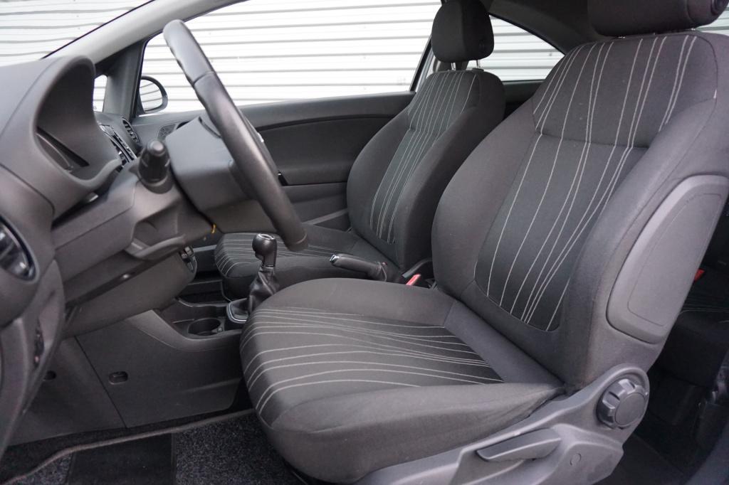 Opel Corsa 1.4-16v '111' edition airco / elektr. ramen / cruise / trekhaak