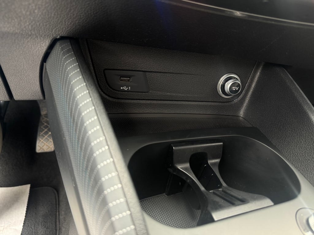 Audi Q2 1.4 tfsi cod * carplay * sfeerverlichting * stoelverwarming