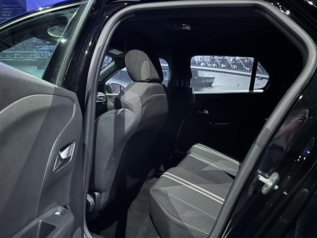 Opel Corsa 1.2 turbo gs *keyless*carplay*camera*led