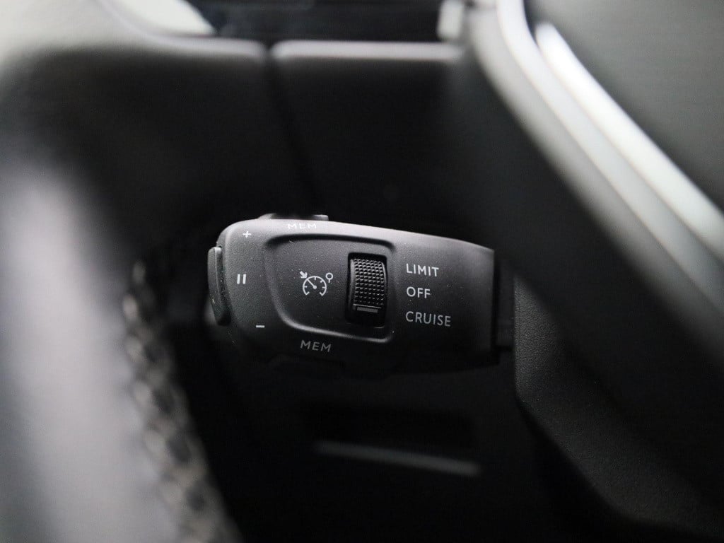 Peugeot 3008 1.6 hybrid 180 allure pack business | automaat | navigatie | v