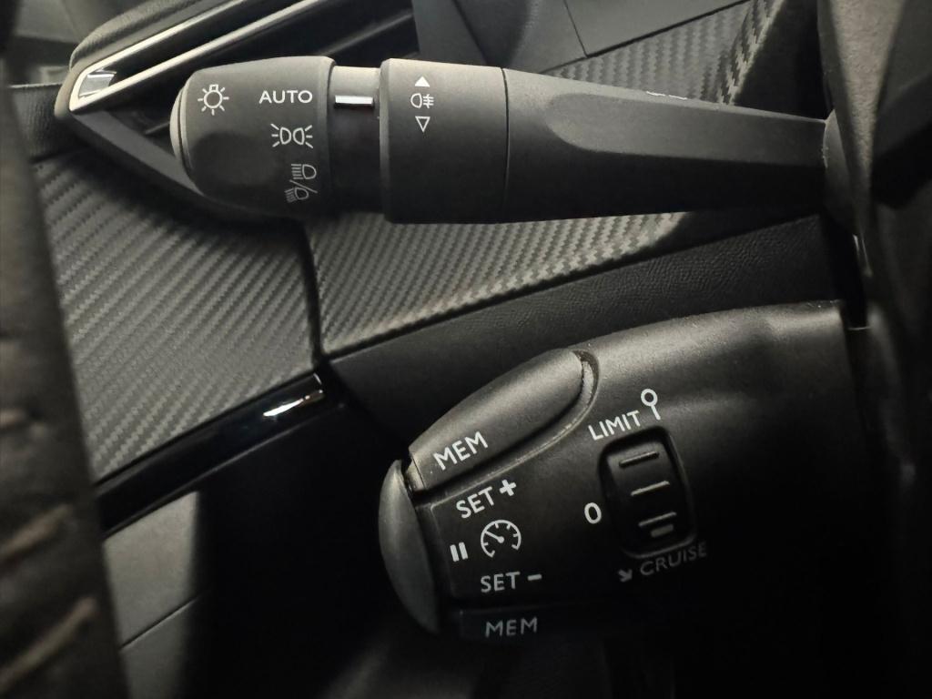 Peugeot 2008 1.2 puretech active