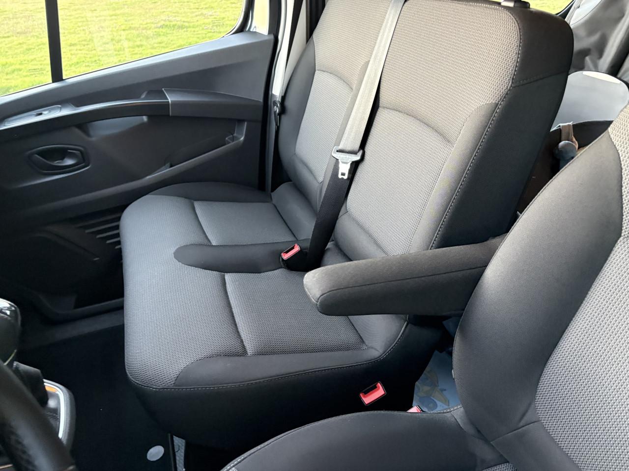 Renault Trafic l2H1 dubbele cabine automaat