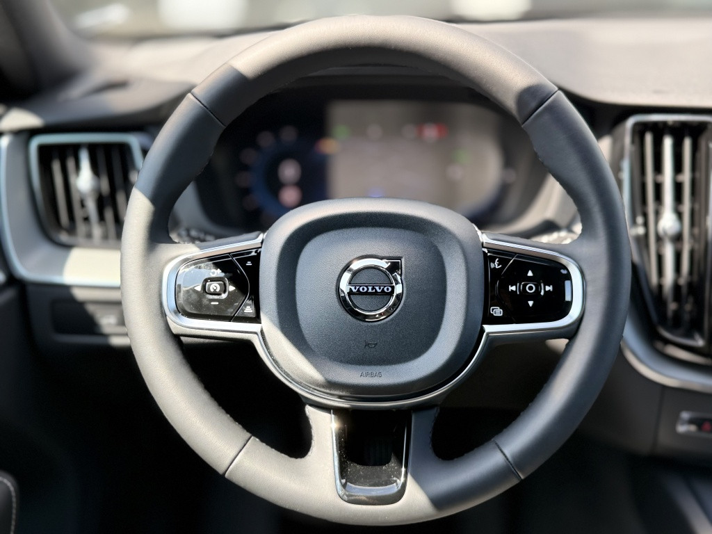 Volvo XC60 t6 398pk recharge ultra black edition| full options !