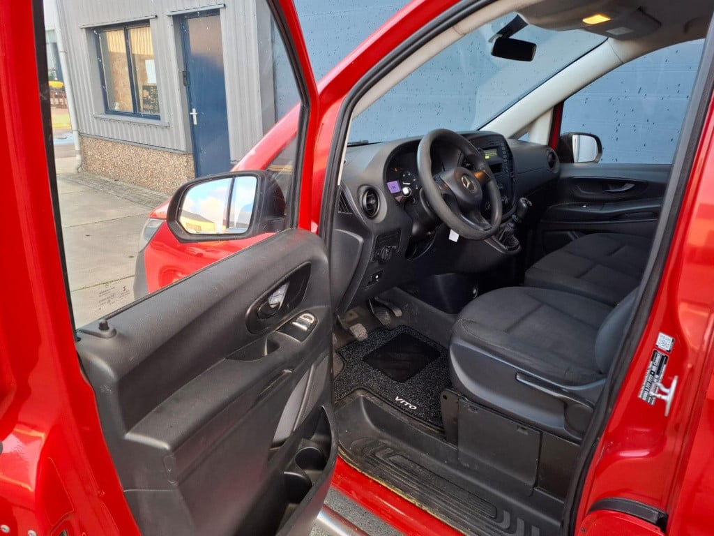 Mercedes-Benz Vito 109 cdi functional lang l2h1 / 3 zits / sidebars / n.a.p