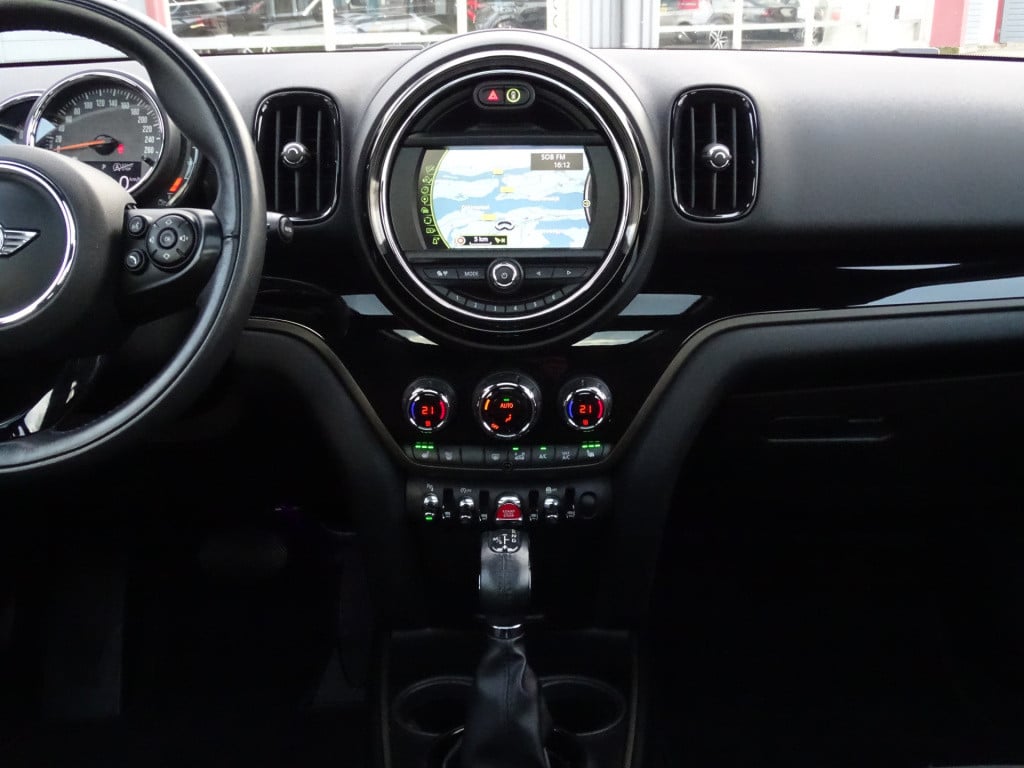Mini Countryman mini 1.5 cooper pepper automaat | pano