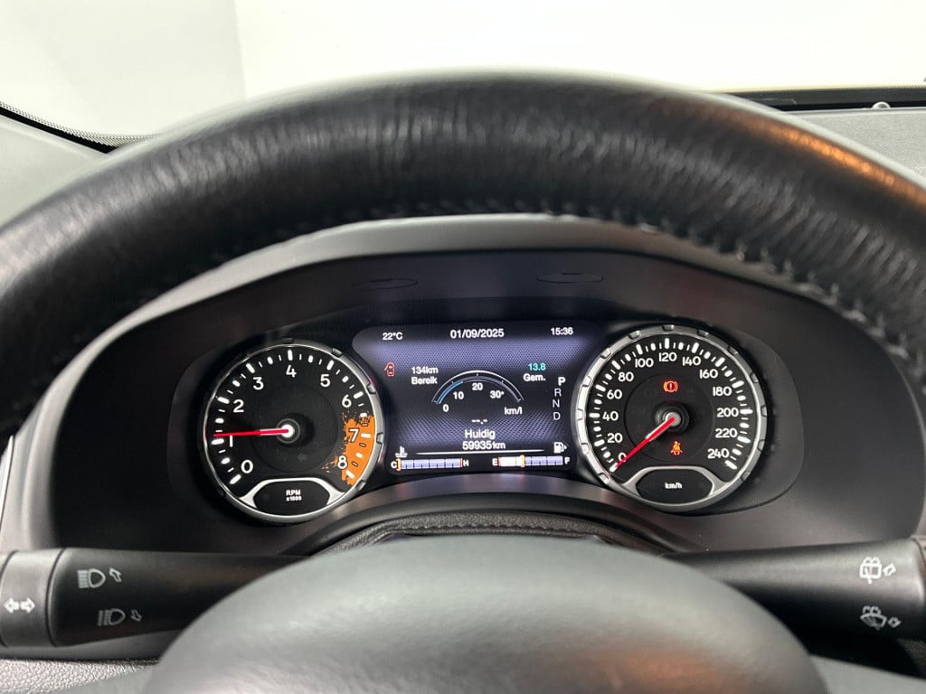 Jeep Renegade 1.4 multiair limited | automaat | navigatie | parkeersensoren